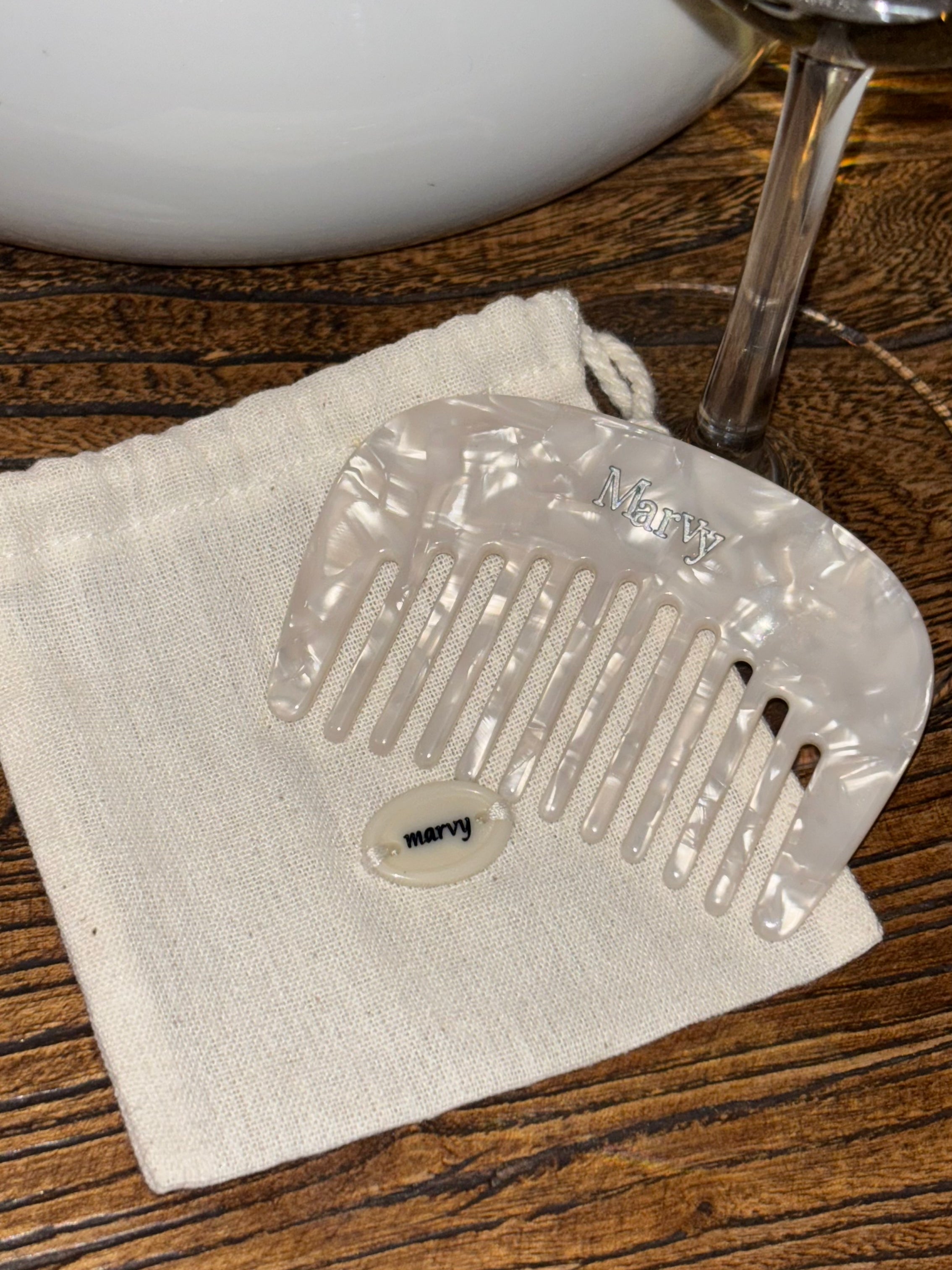 MRVY mini hair brush