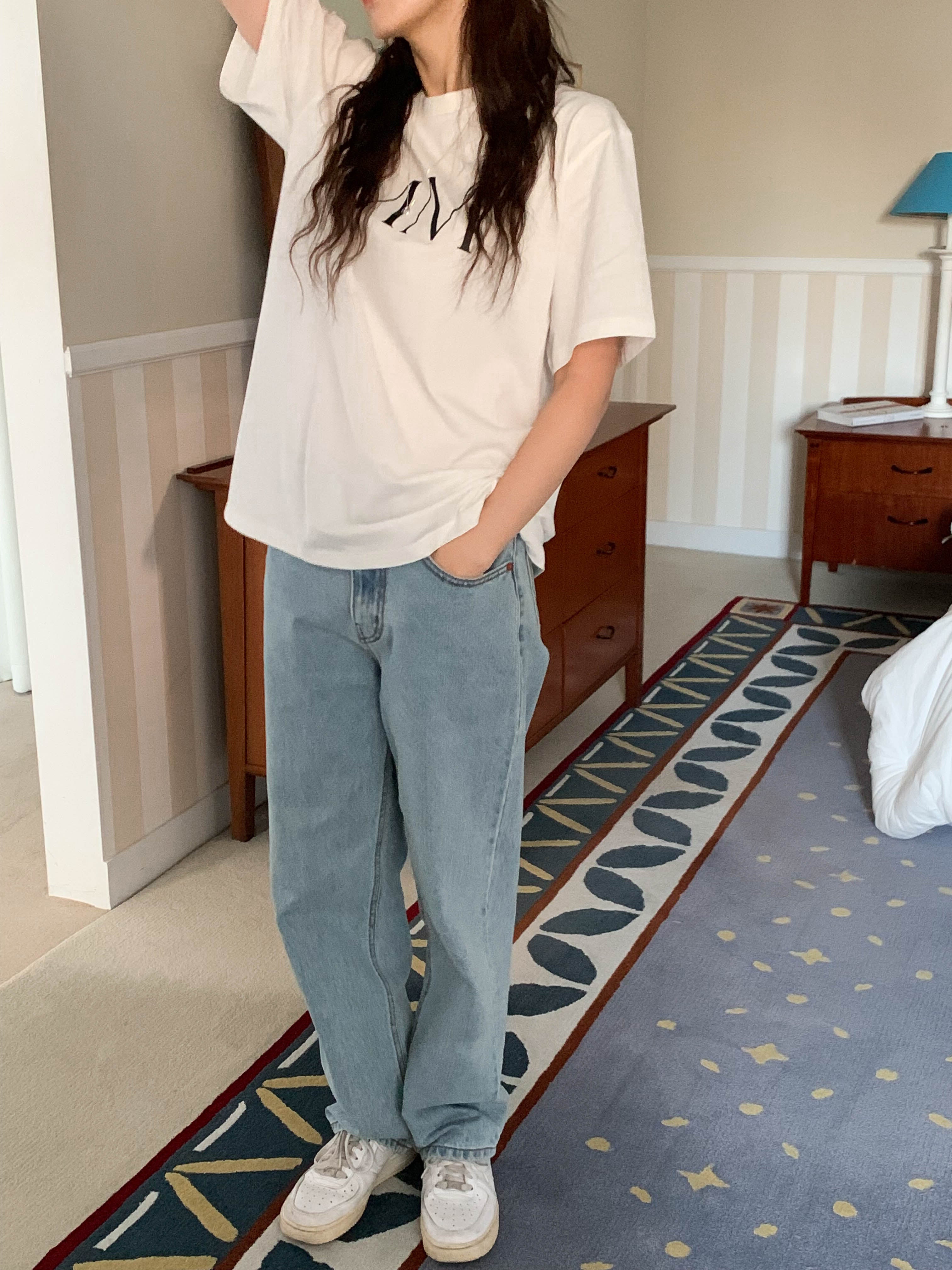 MM lettering graphic tee