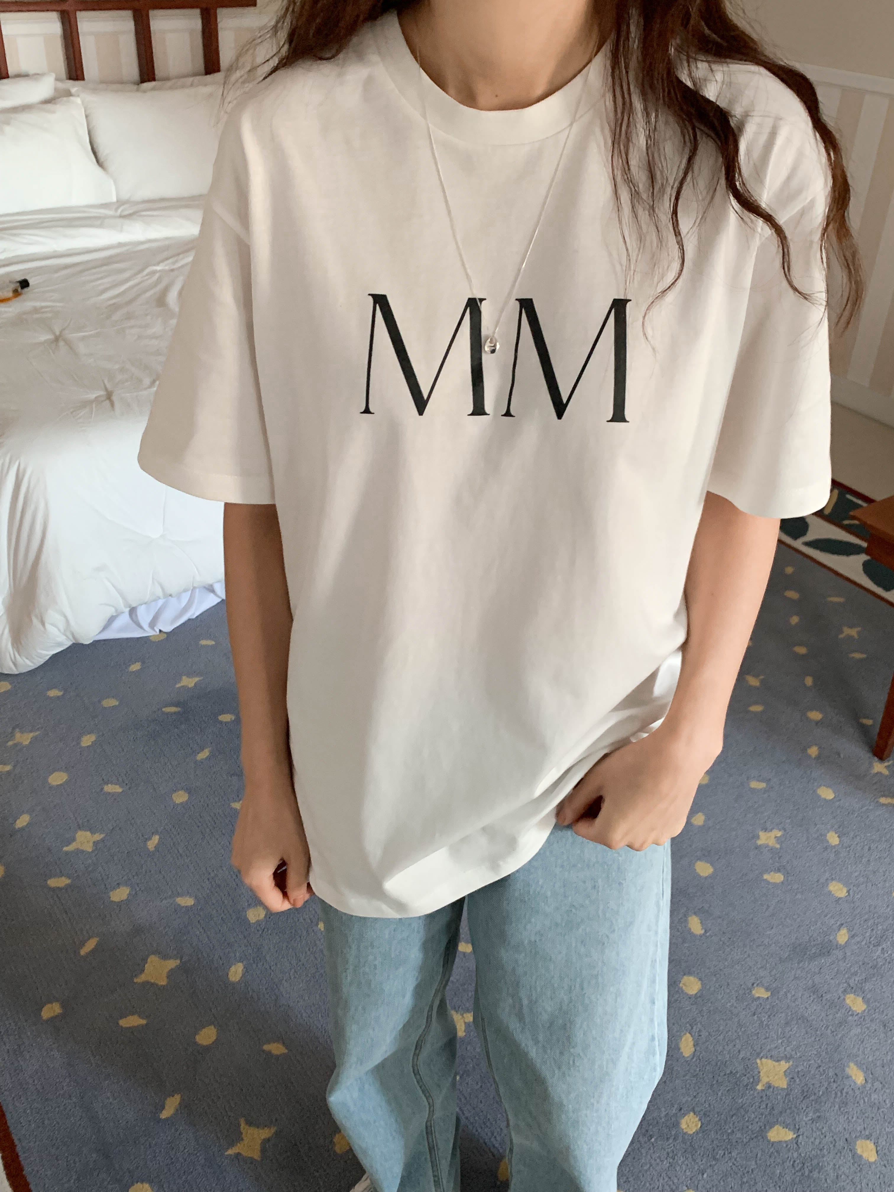 MM lettering graphic tee