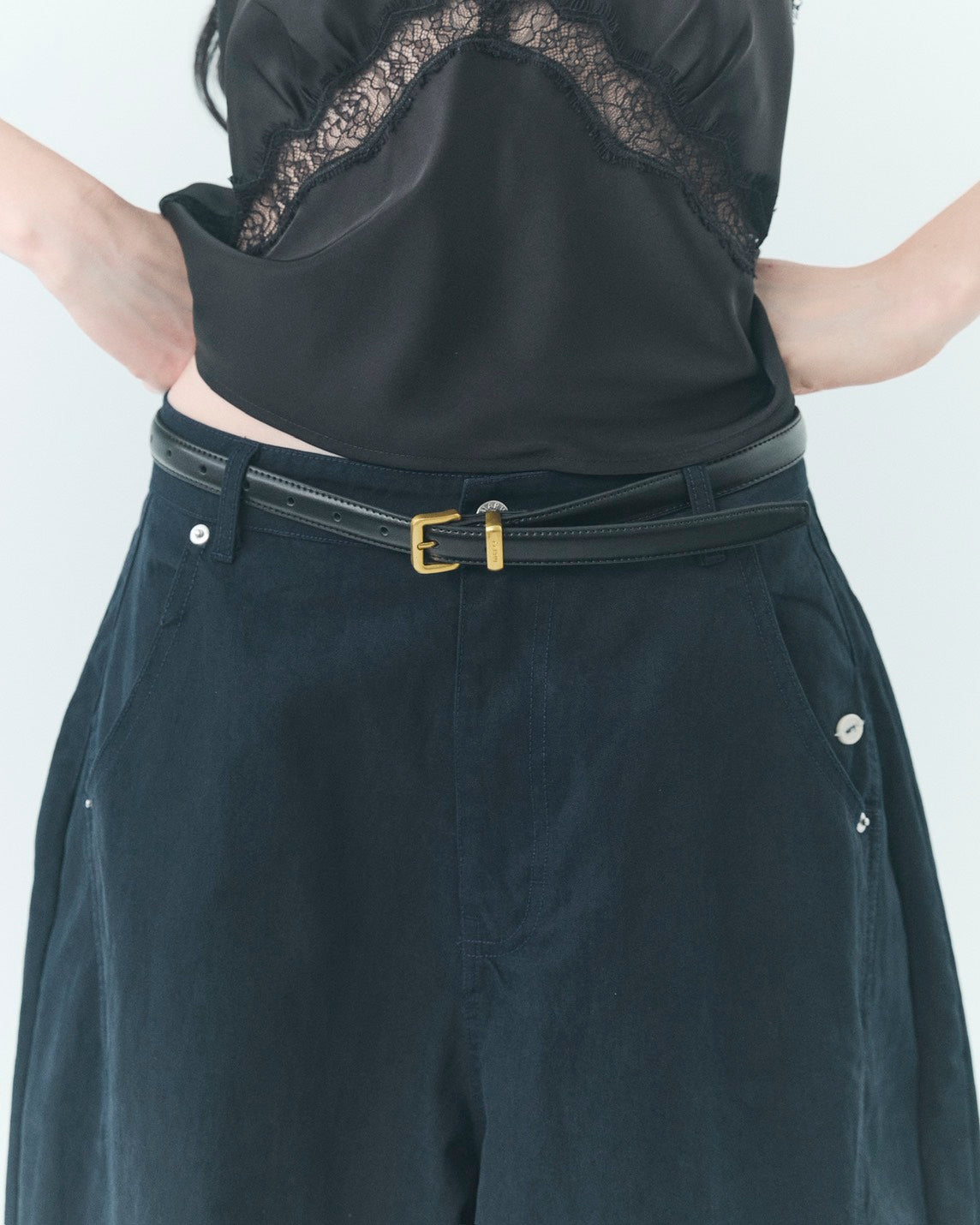 GRAINED COWHIDE LEATHER BELT