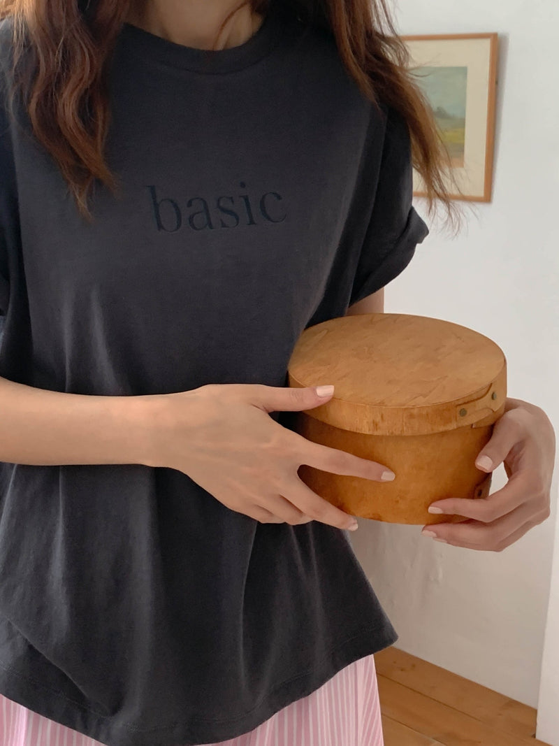 a soft basic tee (charcoal) - Marvymarvy