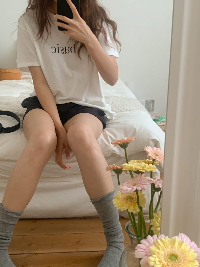 a soft basic tee (white) - Marvymarvy