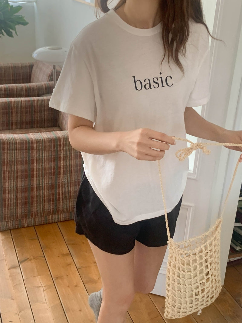 a soft basic tee (white) - Marvymarvy