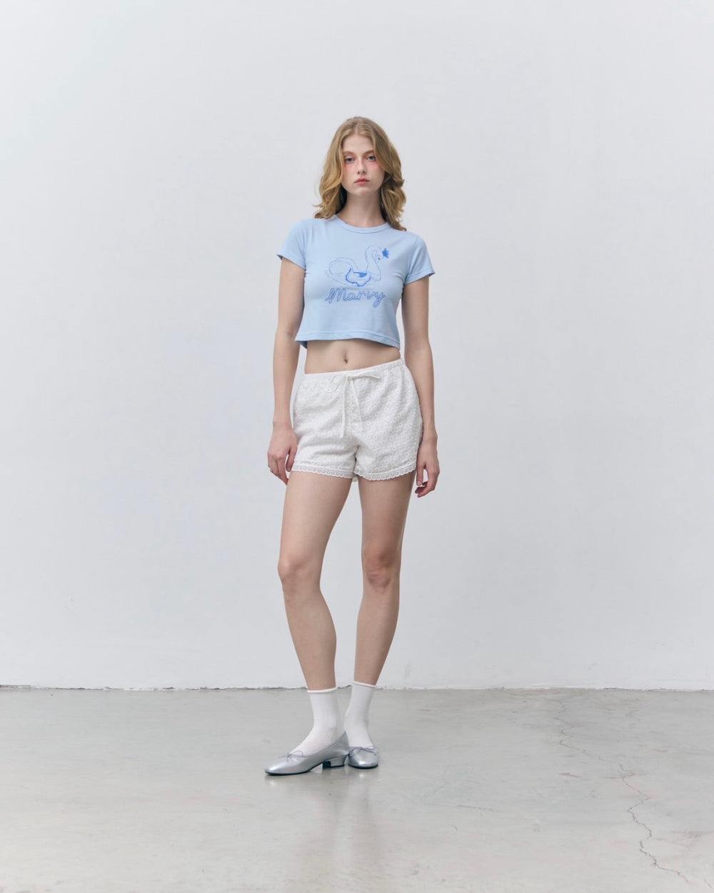 swan print crop tee